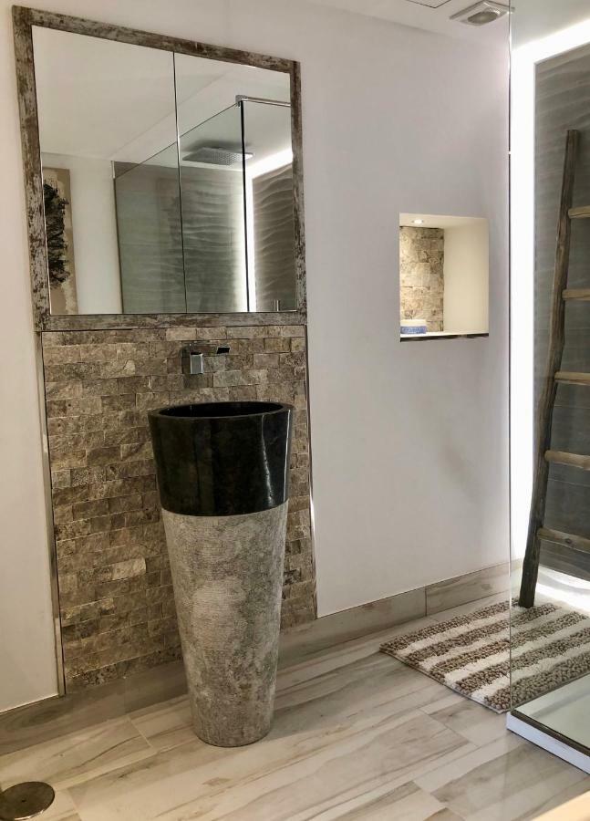 Luxury Apartment In La Isla, Walking Distance To Puerto Banus 마르베야 외부 사진
