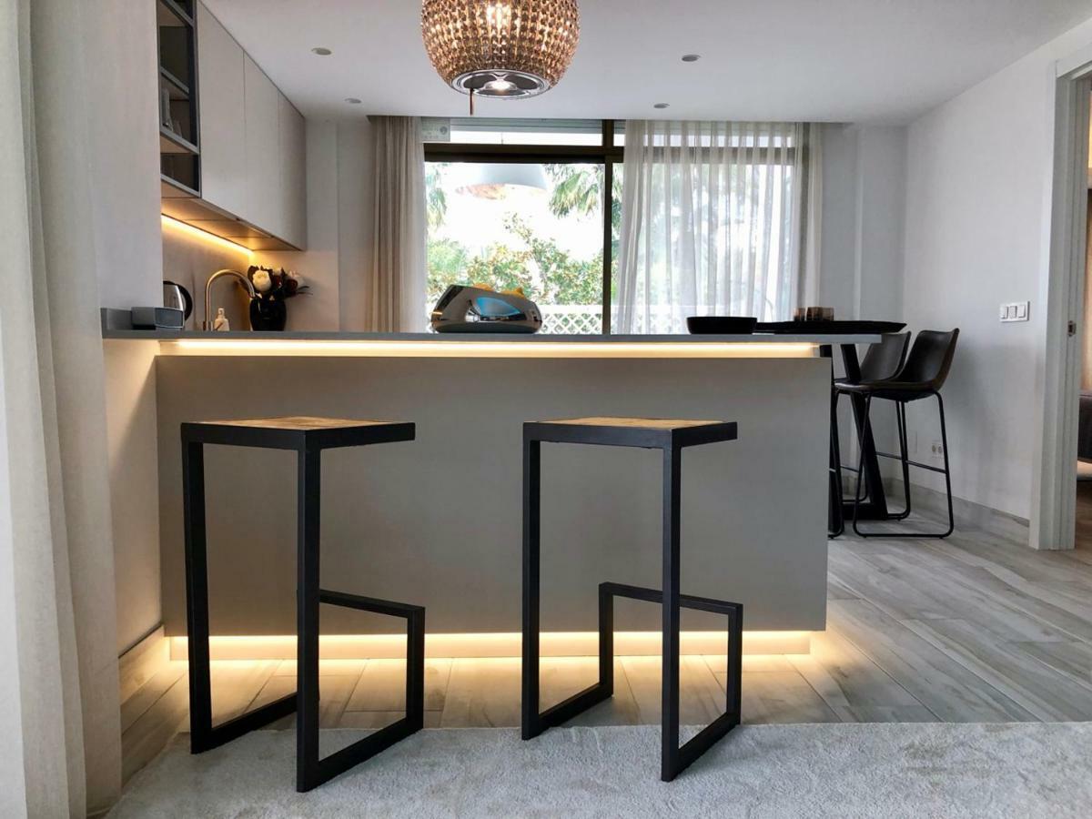 Luxury Apartment In La Isla, Walking Distance To Puerto Banus 마르베야 외부 사진