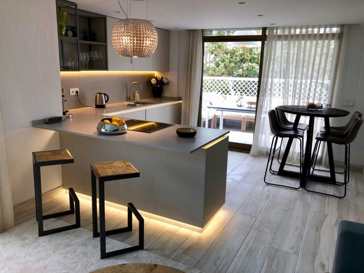 Luxury Apartment In La Isla, Walking Distance To Puerto Banus 마르베야 외부 사진