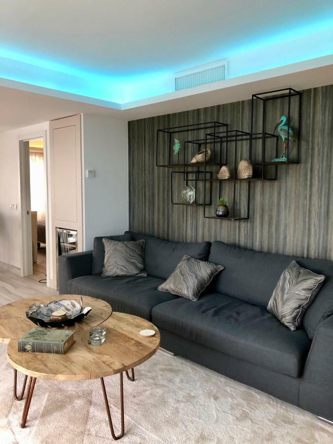 Luxury Apartment In La Isla, Walking Distance To Puerto Banus 마르베야 외부 사진